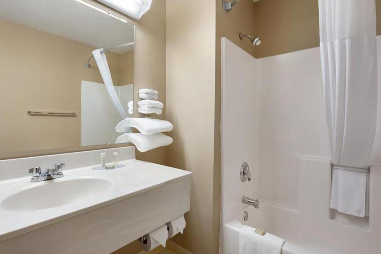 Coratel Inn & Suites By Jasper New Richmond Dış mekan fotoğraf
